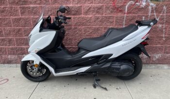 
									2018 Suzuki Burgman 400 full								