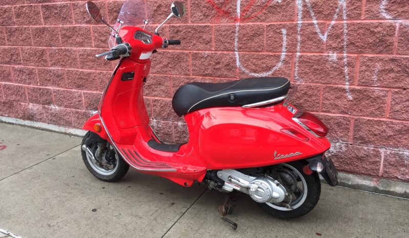 
								2018 Vespa Primavera 50 full									