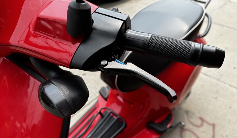 
								2020 Vespa Sprint 150 full									