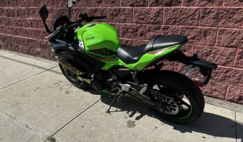 
									2023 Kawasaki Ninja 650 KRT full								