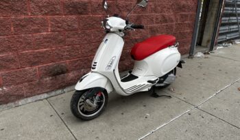 
									2019 Vespa Sprint 150 full								