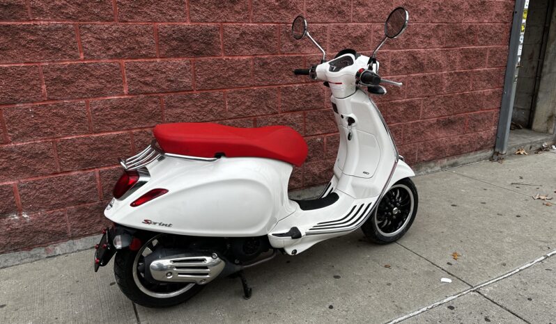 
								2019 Vespa Sprint 150 full									