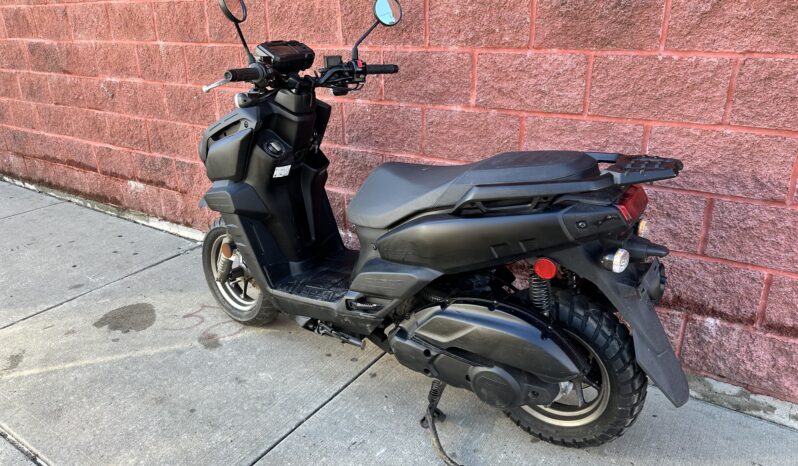 
								2022 Yamaha Zuma 125 full									