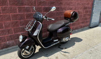 
									2012 Vespa GTV Purple full								