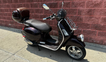 
									2012 Vespa GTV Purple full								