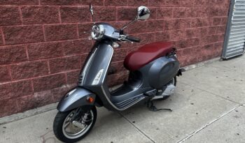 
									2022 Vespa Primavera 150 full								