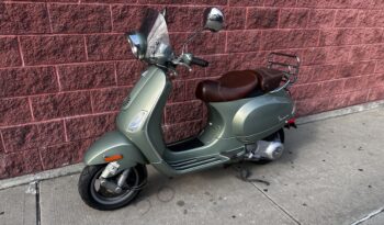 
									2009 Vespa LXV 150 full								