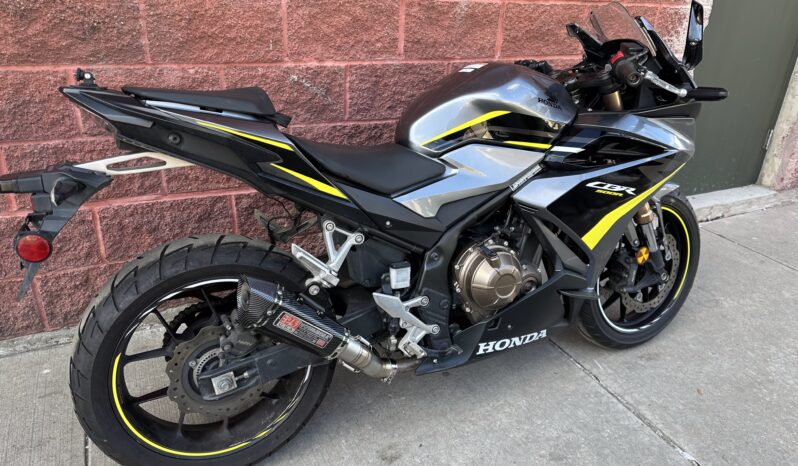 
								2023 Honda CBR500R Gray full									