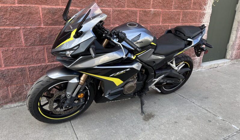 
								2023 Honda CBR500R Gray full									