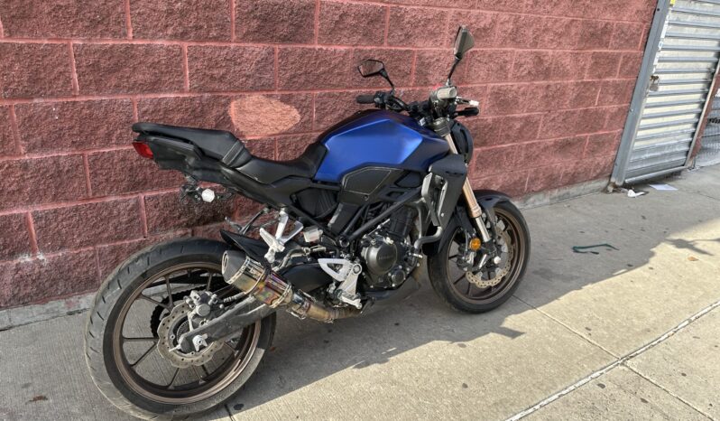 
								2020 Honda CB300F Blue full									